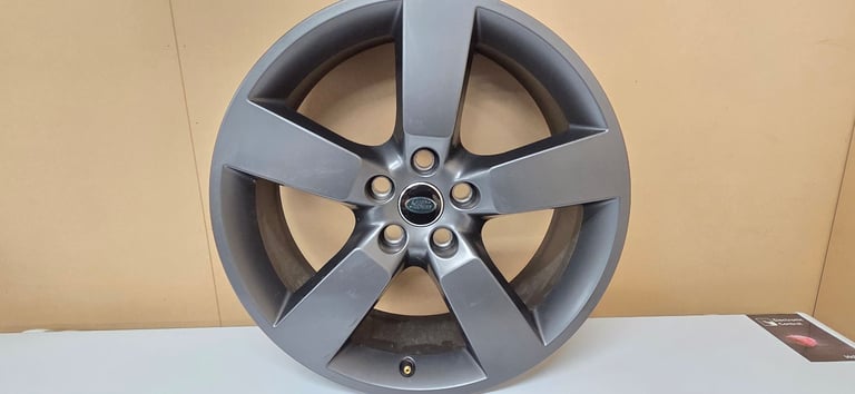 Landrover Defender 20" Alloy Wheel