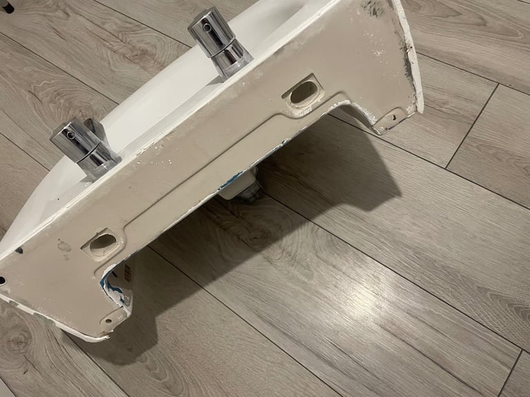 Armitage Shanks Tap, Sink and Basin