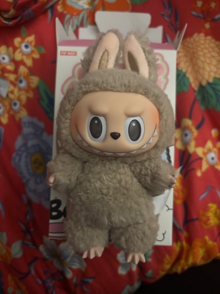 Authentic Labubu Monster Exciting Macaron - Toffe
