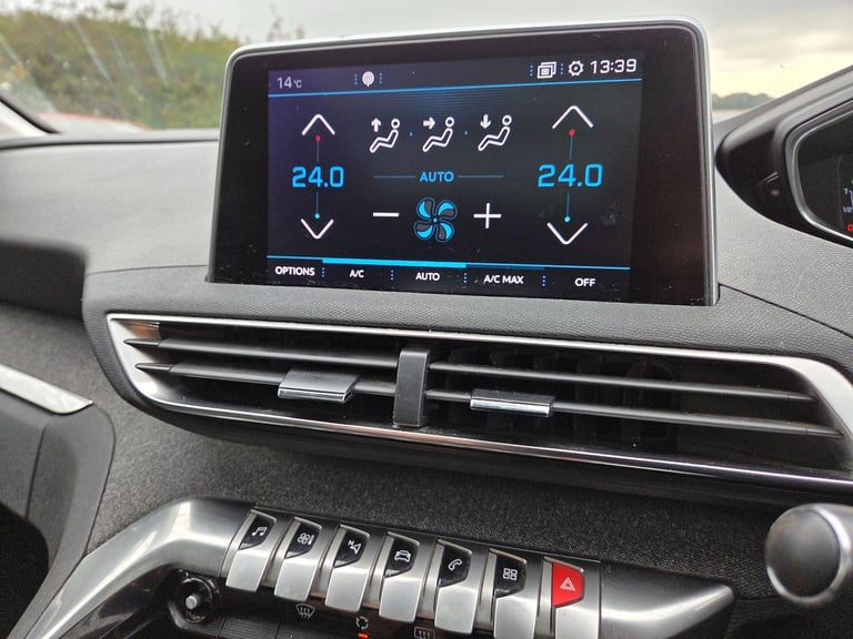 2018 Peugeot 5008 1.2 PureTech Allure Euro 6 (s/s) 5dr Petrol