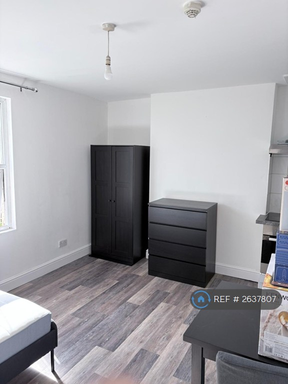 1 bedroom in Blenheim Street, Bristol, BS5 (#2637807)