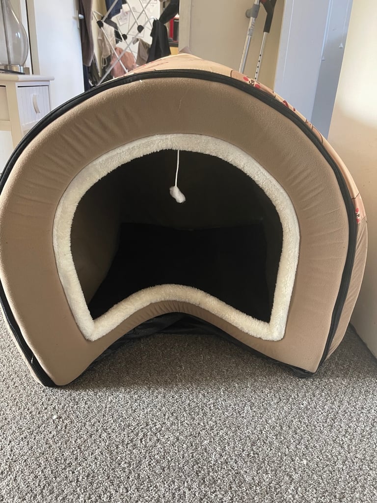 image for Indoor dog kennel/bed large-xl