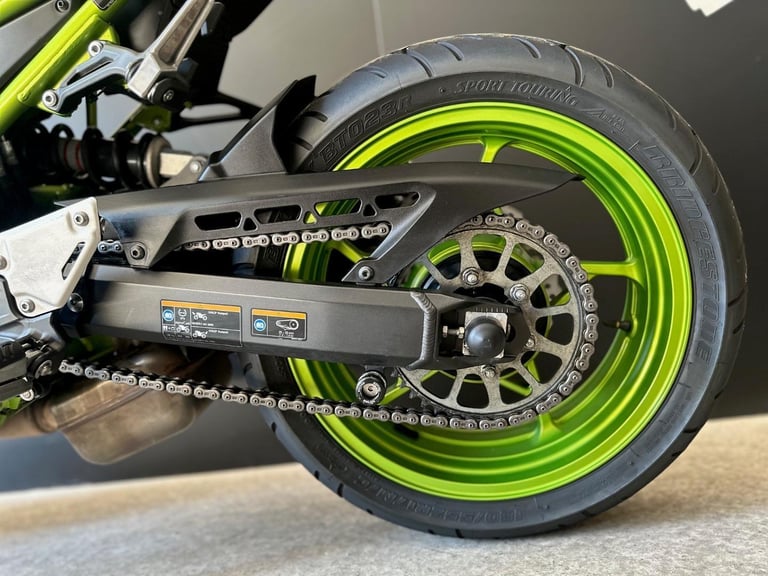 STUNNING ONE OWNER 2021/21 KAWASAKI Z900 MOTORCYCLE 