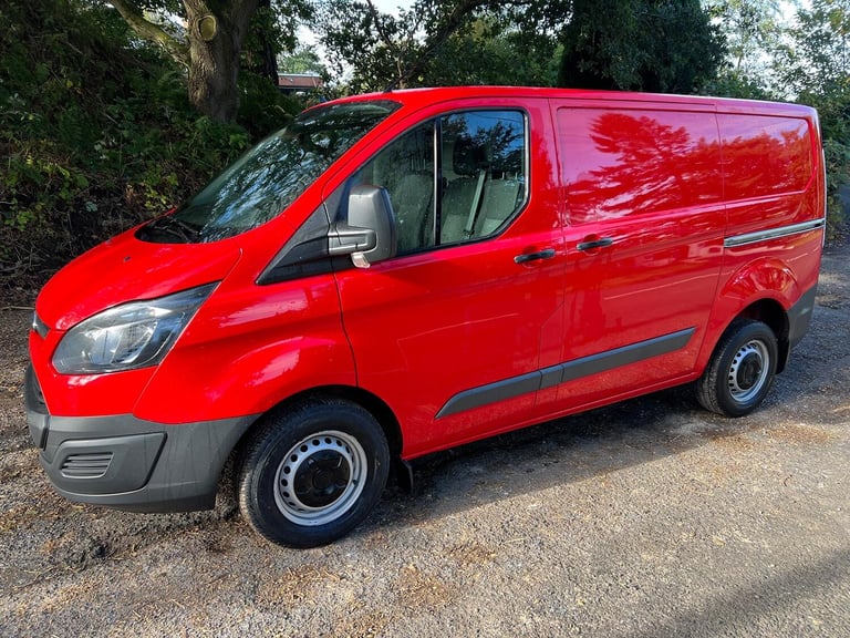 Ford Transit Custom, short wheelbase, L1 H1, Red, 6 speed. Ulez/Euro 6