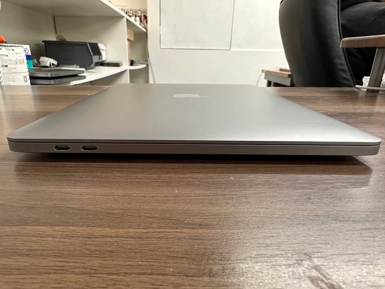 MacBook Pro 13” 2020 M1 Chip | 8GB RAM | 256GB SSD