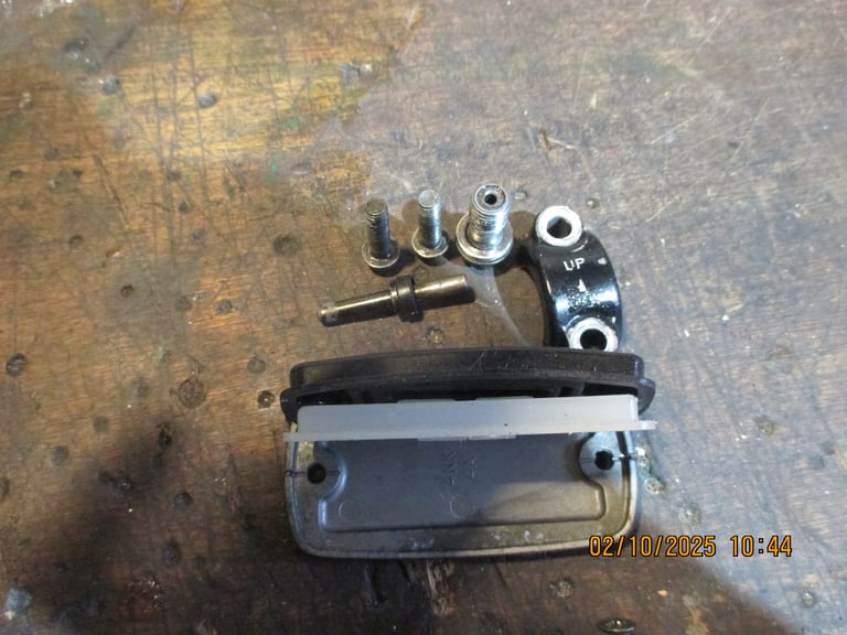 Clutch master cylinder 