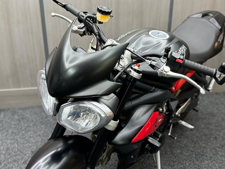 2015 65 Triumph Street Triple 675 R - Only 14168 Miles - SC GP Exhaust ++