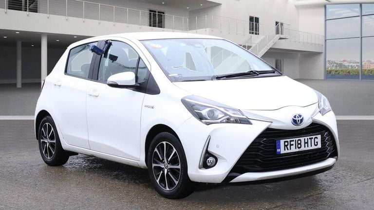 2018 Toyota Yaris 1.5 VVT-h Icon Tech E-CVT Euro 6 (s/s) 5dr HATCHBACK Petrol/Electric Hybrid Aut...