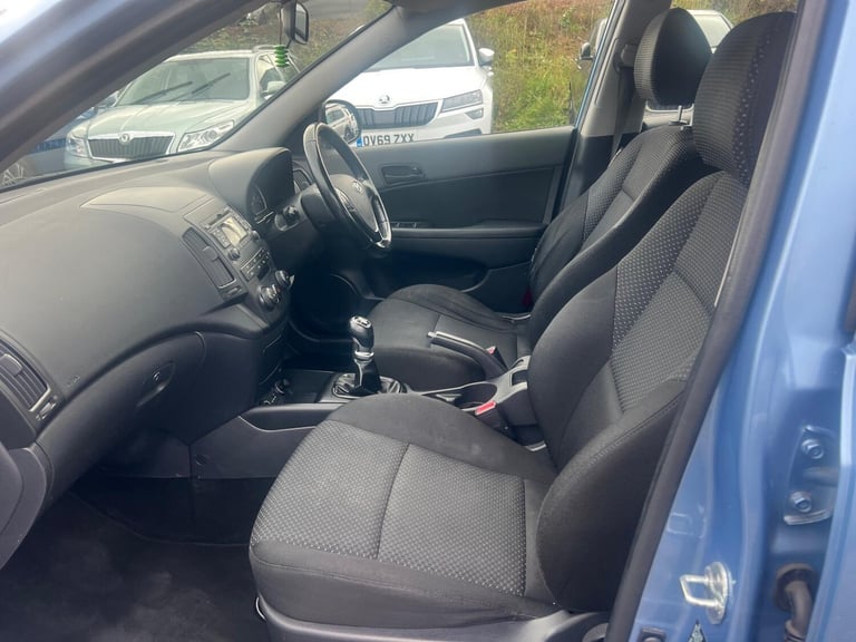 2011 Hyundai i30 1.6 CRDi Comfort 5dr HATCHBACK DIESEL Manual