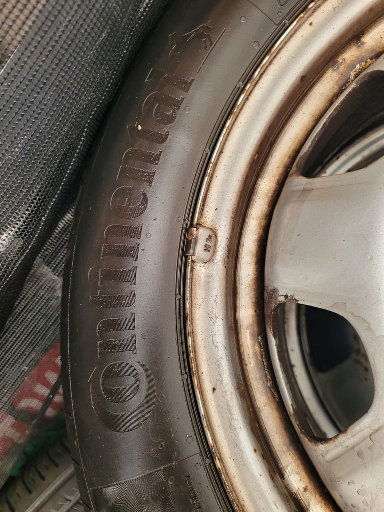 4x lovely clean ford transit custom wheels with good tyres size 205 60 16 