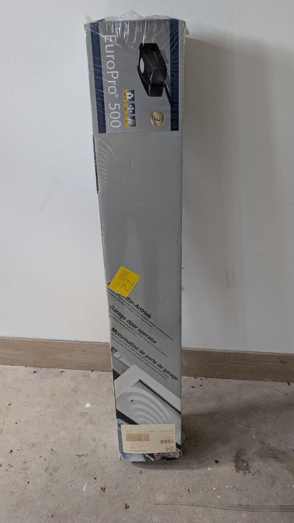 Electric garage door opener