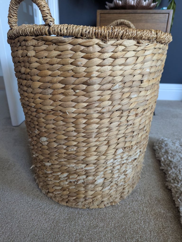 image for Large wicker basket