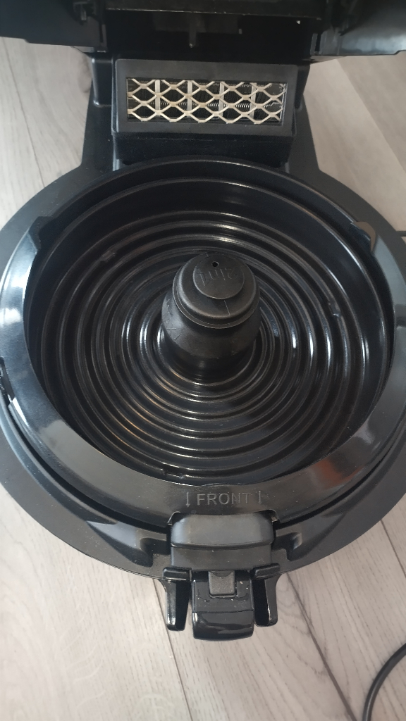 boxed actifry genius xl. free post. minimal use