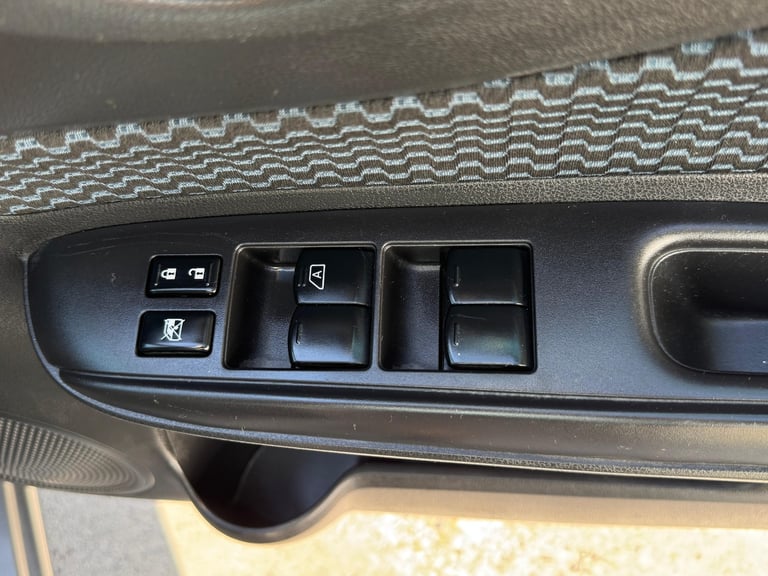 2013 Nissan Note 1.2 DIG-S Acenta Hatchback Petrol Automatic