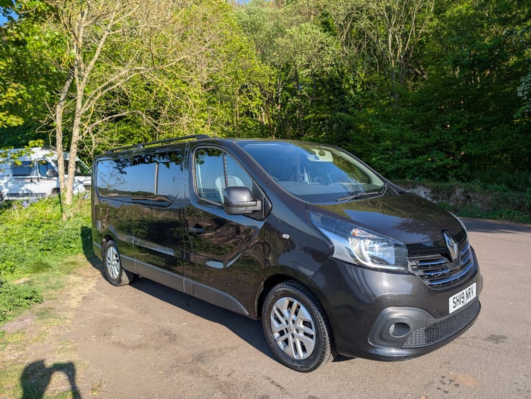 Fully converted Campervan Renault Trafic 3, 1.6dci 120ps Sport Nav