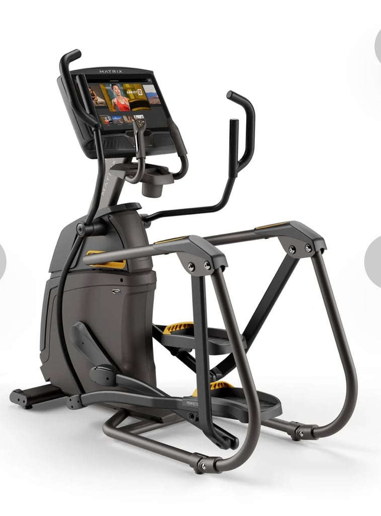 Matrix cross trainer 