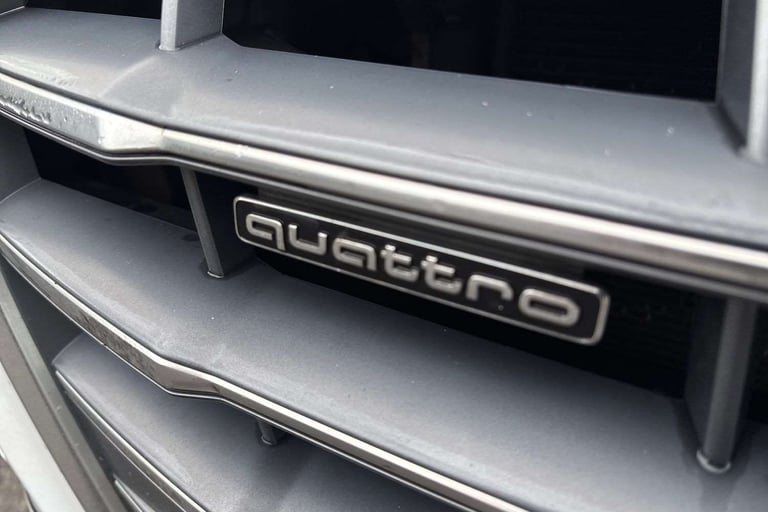  Audi Q5 40 TDI Quattro S Line 5dr S Tronic SUV Diesel Automatic