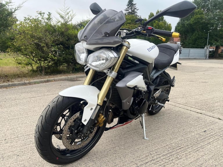 2013 13 TRIUMPH STREET TRIPLE 675 ABS WHITE CLEAN 17k MILES NAKED