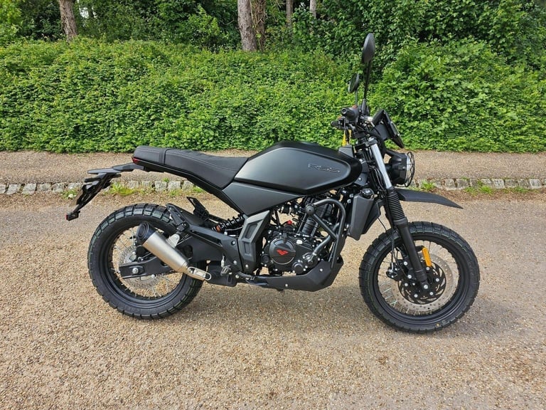 LEXMOTO RSS 125 SCRAMBLER 2025 Petrol Manual in Grey