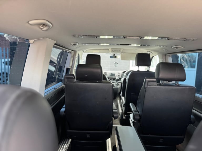 2017 Volkswagen Caravelle 2.0 BiTDI BlueMotion Tech Executive DSG Euro 6 (s/s) 5dr MPV Diesel Aut...