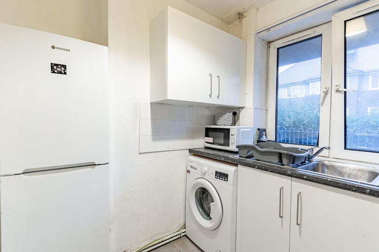 Beautiful 2 bedroom flat in Birmingham City Centre is available for Rent (B16 8)