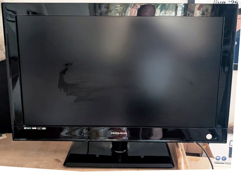 image for 32" TV/DVD Player