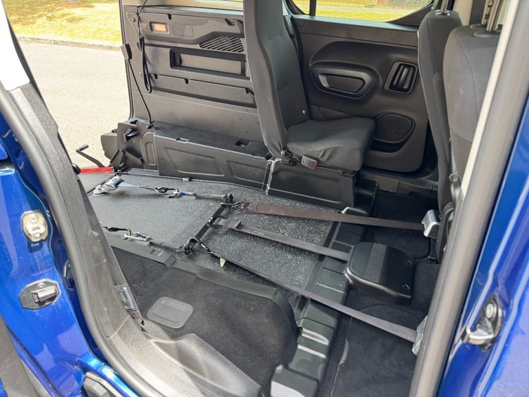  1.5 BlueHDi 100 Allure 5dr Wheelchair Accessible Vehicle, WAV