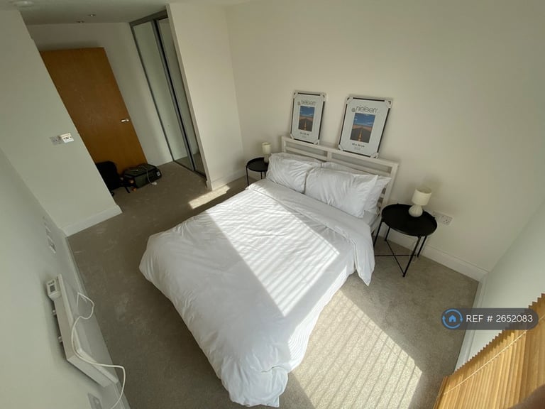 1 bedroom flat in Spa Road, London, SE16 (1 bed) (#2652083)