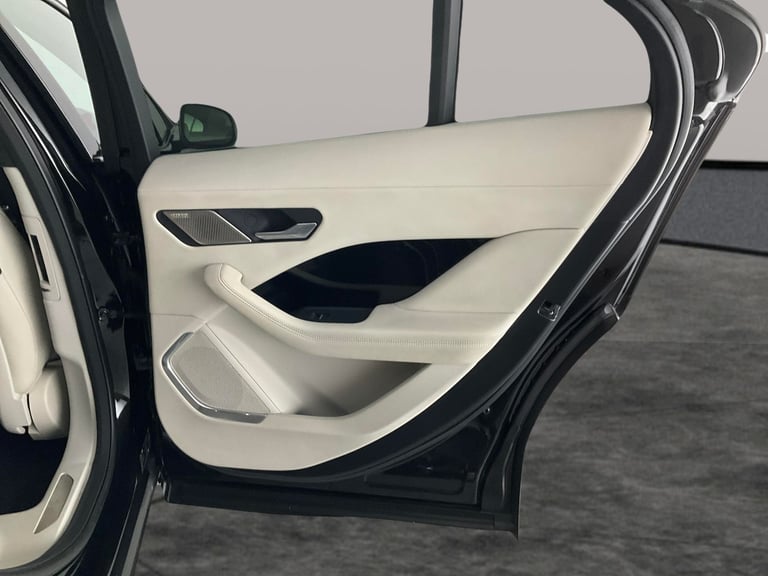 2022 Jaguar I-Pace 400 90kWh HSE Black SUV 5dr Electric Auto 4WD (400 ps) - HEAT AND COOL SEAT Su...