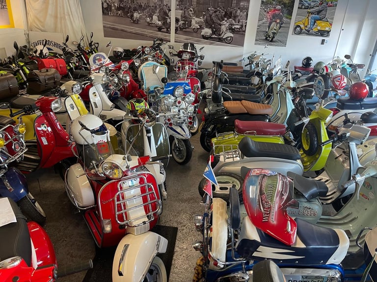 Piaggio Vespa 946 RED LTD-ETD 