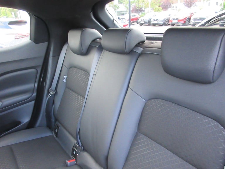 2023 Nissan Juke 1.0 DIG-T N-Connecta Euro 6 (s/s) 5dr HATCHBACK Petrol Manual