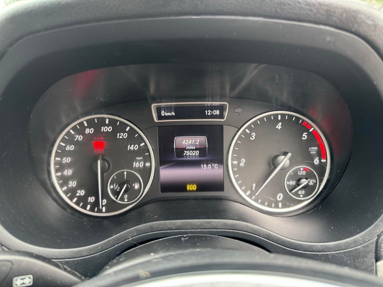 Mercedes-Benz, B CLASS, £35 year road taxMPV, 2014, Manual, 1461 (cc), 5 doors