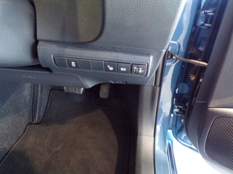  Toyota Corolla 1.8 VVT-i Hybrid Design 5dr CVT Petrol/Electric Hybrid