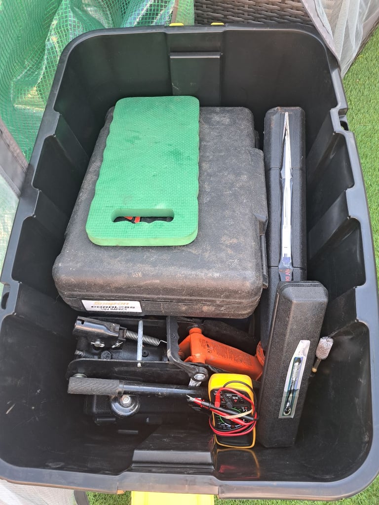 Car Parts/Tools