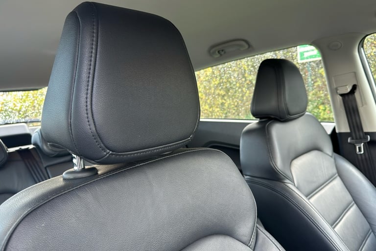  MG Gs 1.5 Tgi Exclusive Suv 5dr Petrol Manual Euro 6 s/s 160 Ps Petrol