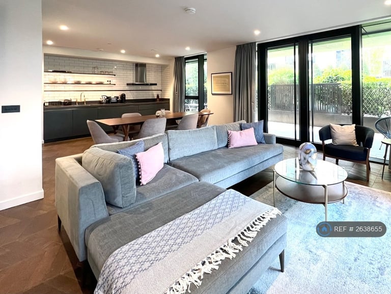 2 bedroom flat in Switch House East Battersea Power Station, London, SW11 (2 bed) (#2638655)