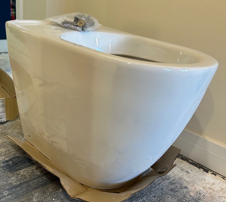 Brand New BTW Toilet Pan 2 of