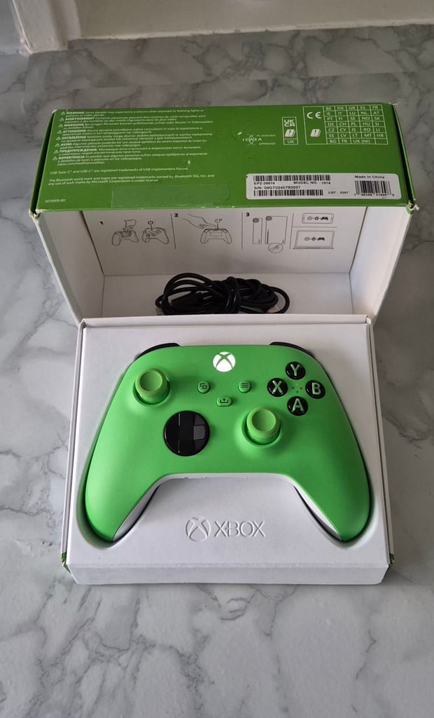 Velocity Green Xbox Controller like NEW 