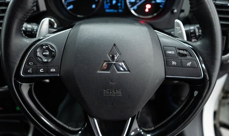 2020 MITSUBISHI OUTLANDER 2.0 MIVEC EXCEED SUV 5DR PETROL CVT 4WD EURO 6 (S/S) (