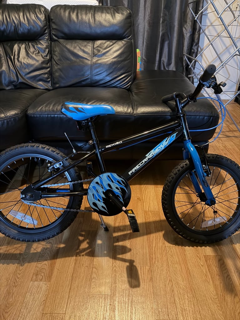 Apollo kid bike, frame size 16