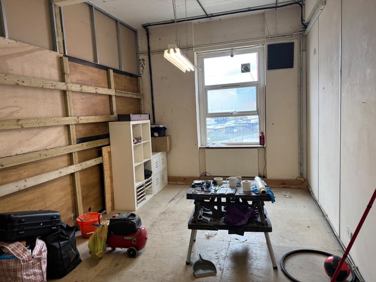 Two commercial units in Zone two