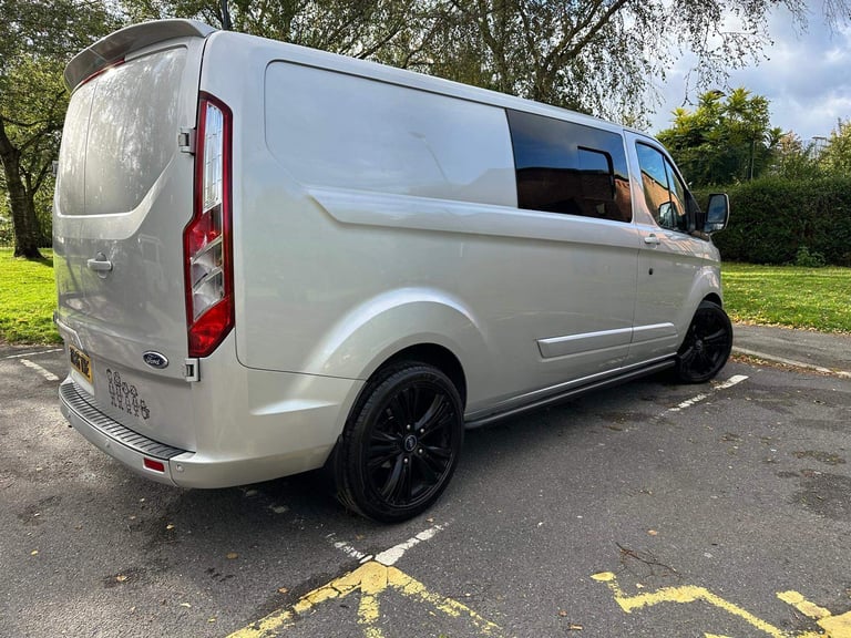 Ford, TRANSIT CUSTOM, 2.0 290 Limited LWB 6Seater Crew Van