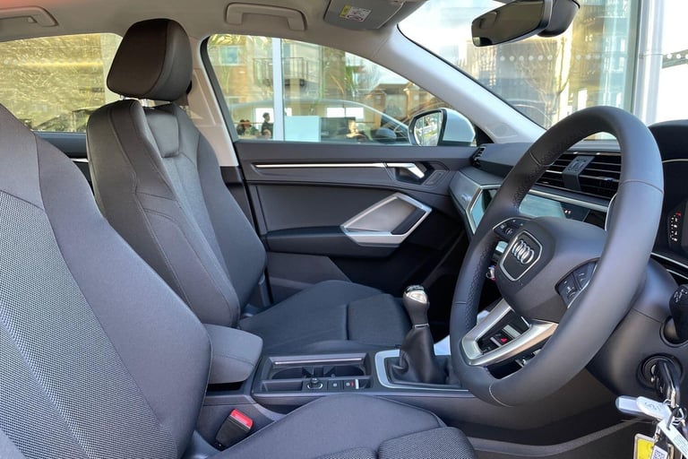 2025 Audi Q3 35 TFSI Sport 5dr ESTATE PETROL Manual