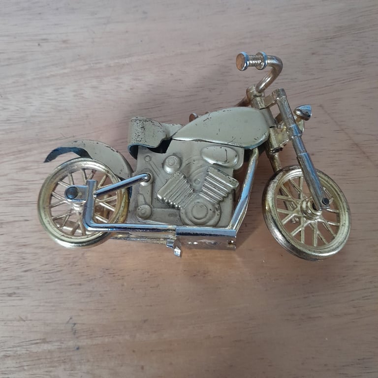 vintage novelty motorcycle lighter 
