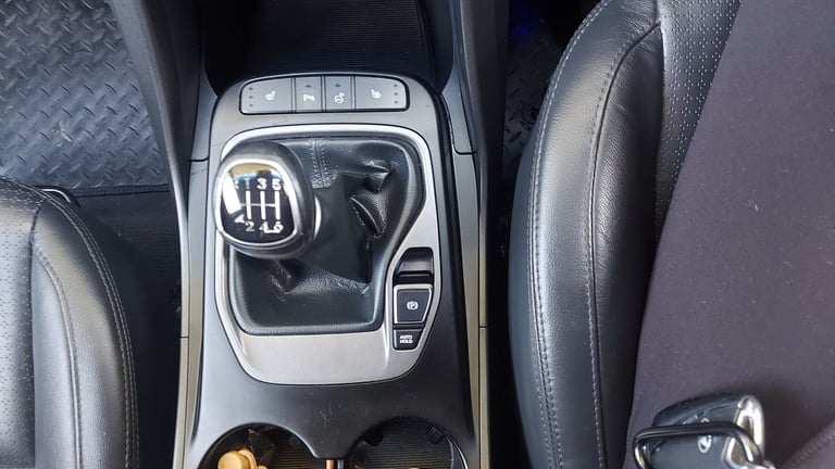 Hyundai, SANTA FE, Estate, 2014, Manual, 2199 (cc), 5 doors