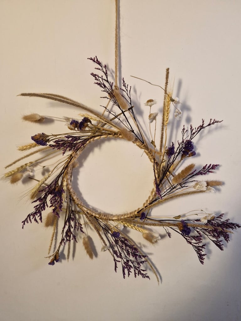 image for Dried flower wreath