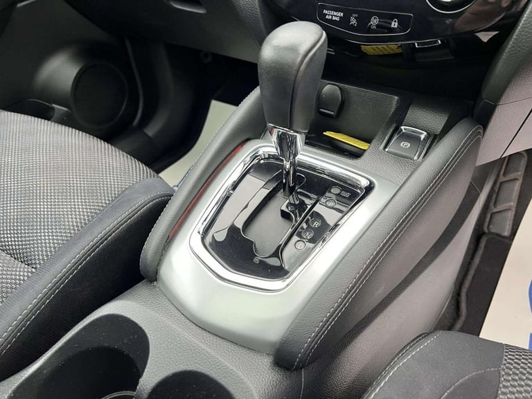 2017 Nissan Qashqai 1.2 DIG-T N-Connecta SUV 5dr Petrol XTRON 2WD Euro 6 (s/s) (115 ps) HATCHBACK...