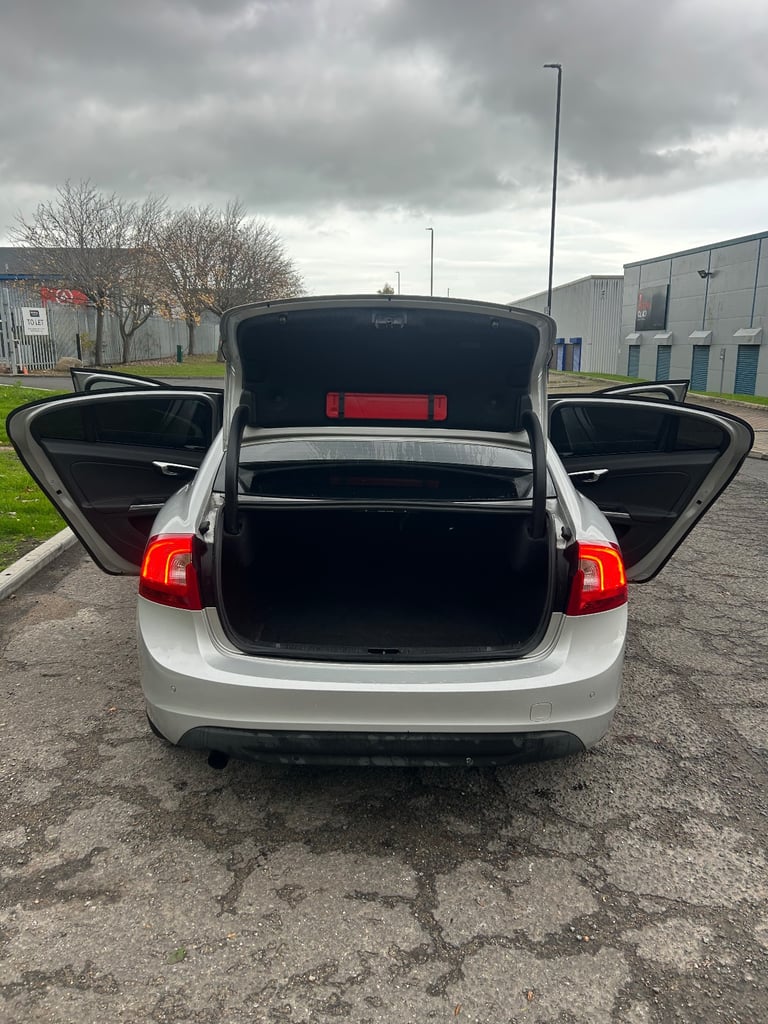 Volvo, S60, Saloon, 2010, Manual, 1984 (cc), 4 doors