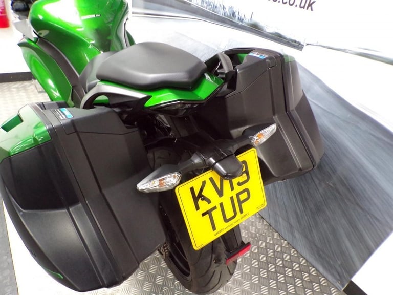 2019 KAWASAKI Z1000SX PERFORMANCE TOURER