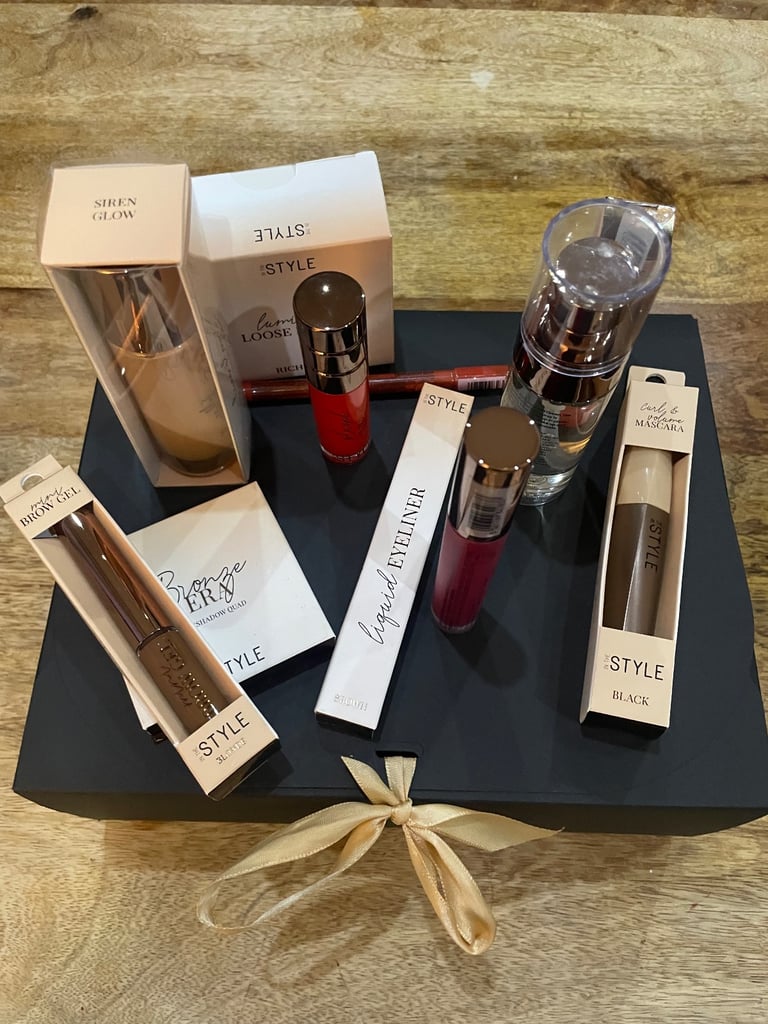 Make up gift boxes